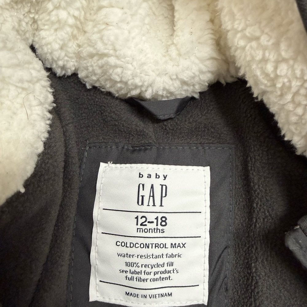 Baby GAP charcoal gray snowsuit - Picture 2 of 3